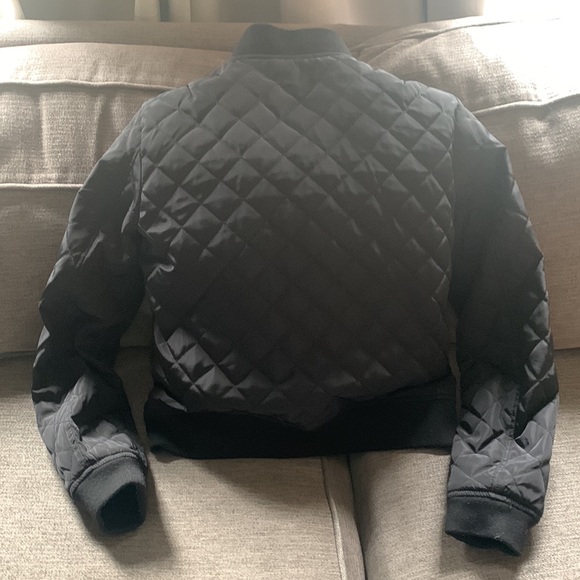 Levi’s diamond quilted bomber jacket for women - Picture 9 of 9